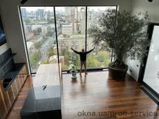 Нестандартное крупноформатное остекление, стационарные и раздвижные системы для высотных домов, пенхаусов, мансардов и HoReCa